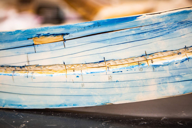 Розрізаний та спеціально забарвлений бивень мамонта / Фото University of Alaska Fairbanks  